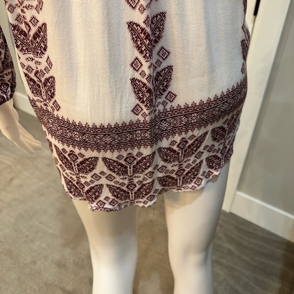 Daniel Rainn Boho Maroon and Cream Blouse Size M - Picture 3 of 6